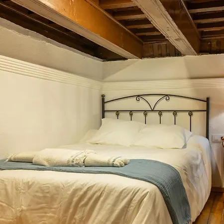 Siglo De Oro Apartment *
